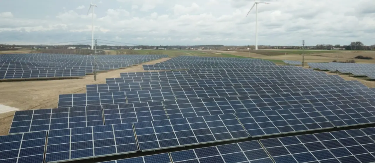 Imagem da notícia: Com investimentos de R$ 418 milhões, Ceará tem 2 projetos de energia solar aprovados em leilão