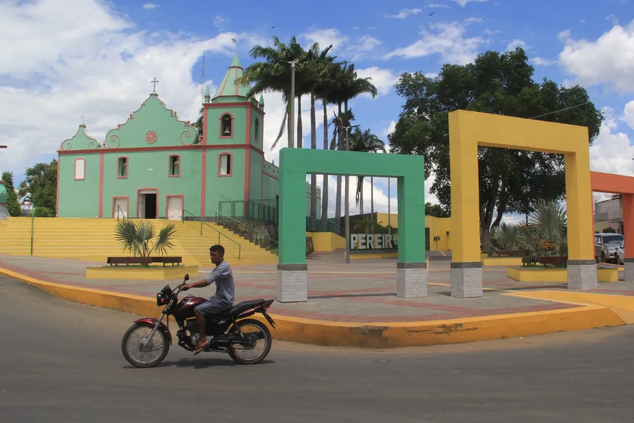 De todos 184 municípios cearenses, em 90% o número de pessoas com Carteira Nacional de Habilitação (CNH) é inferior à frota de motos e motonetas