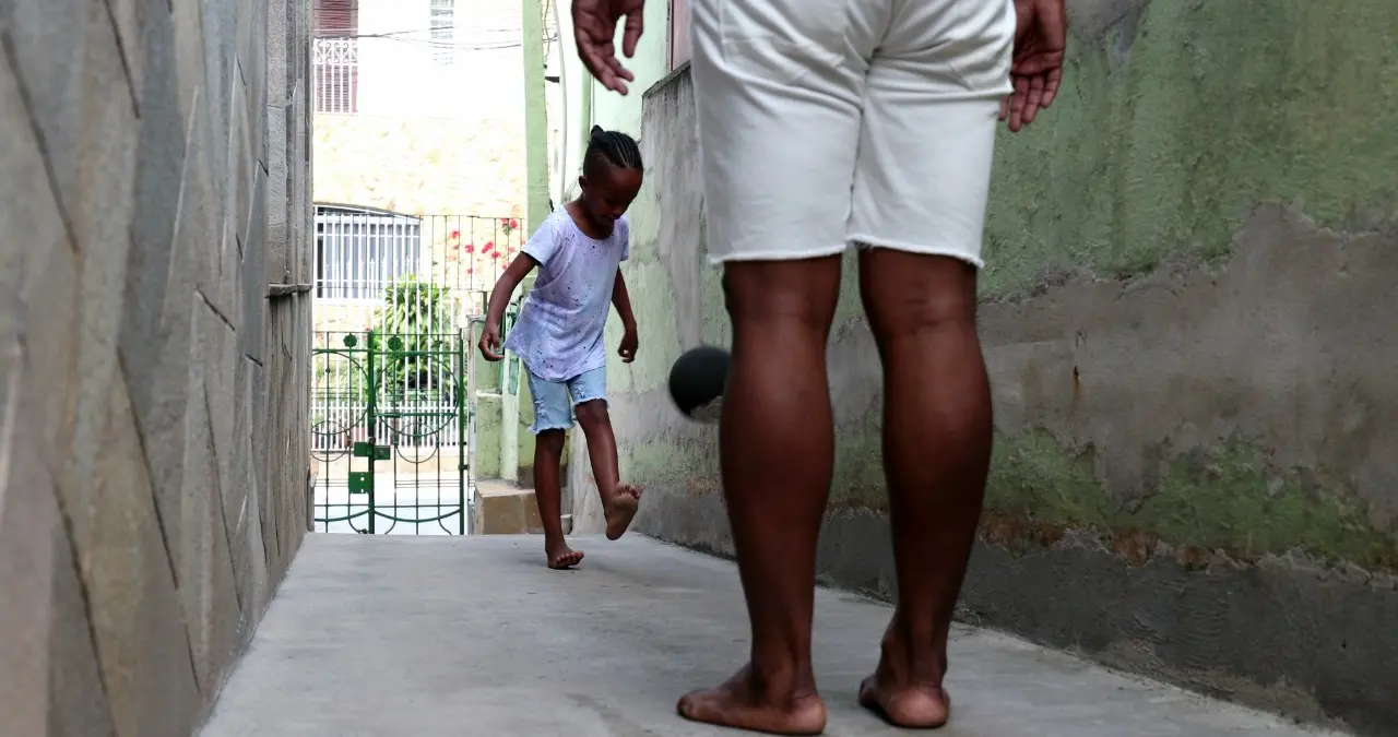 Imagem da notícia: Crianças querem brinquedo e ‘tempo’ dos pais para brincarem junto