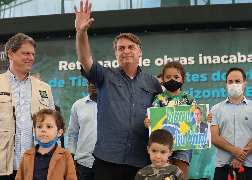 Em Tianguá, Bolsonaro assinou ordem de serviço para obras estruturantes