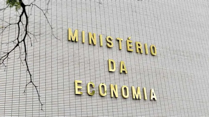 Imagem da notícia: Secretários de Paulo Guedes pedem demissão após impasse sobre a ampliação do teto de gastos