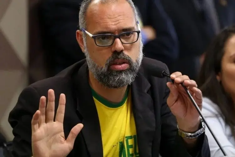 Imagem da notícia: Blog Terça Livre, do bolsonarista Allan dos Santos, anuncia fim das atividades