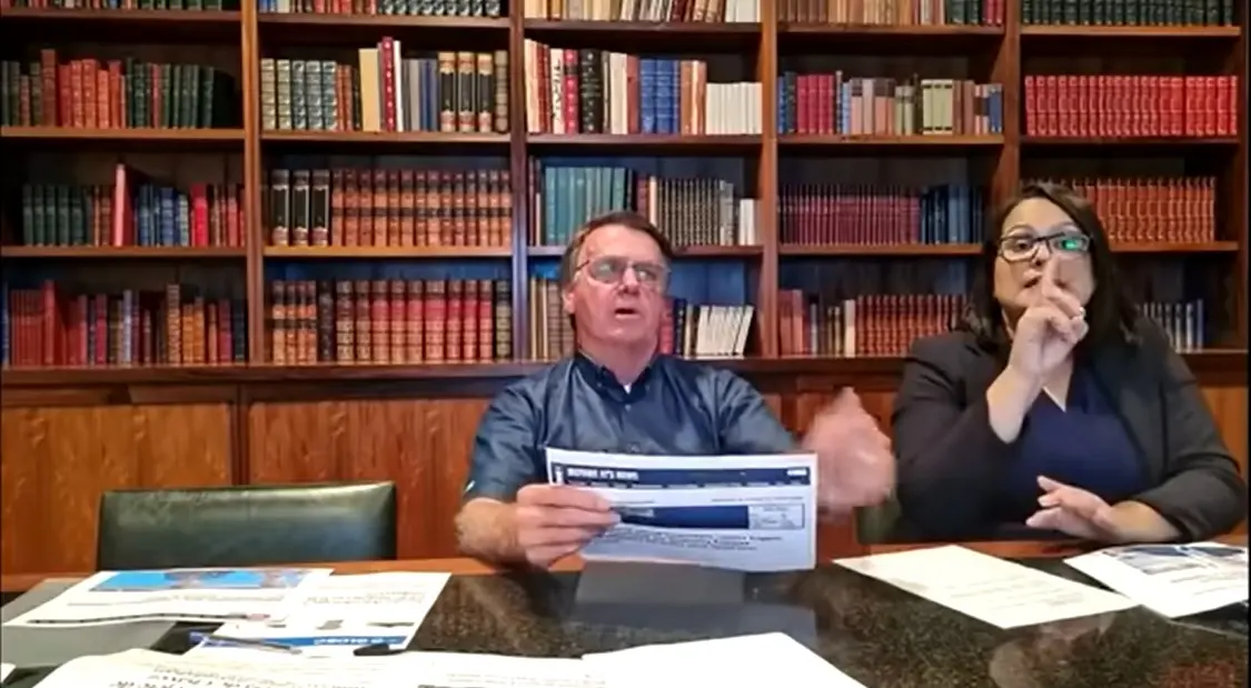 Imagem da notícia: PF conclui que Bolsonaro cometeu crime por divulgação de notícias falsas da Covid-19