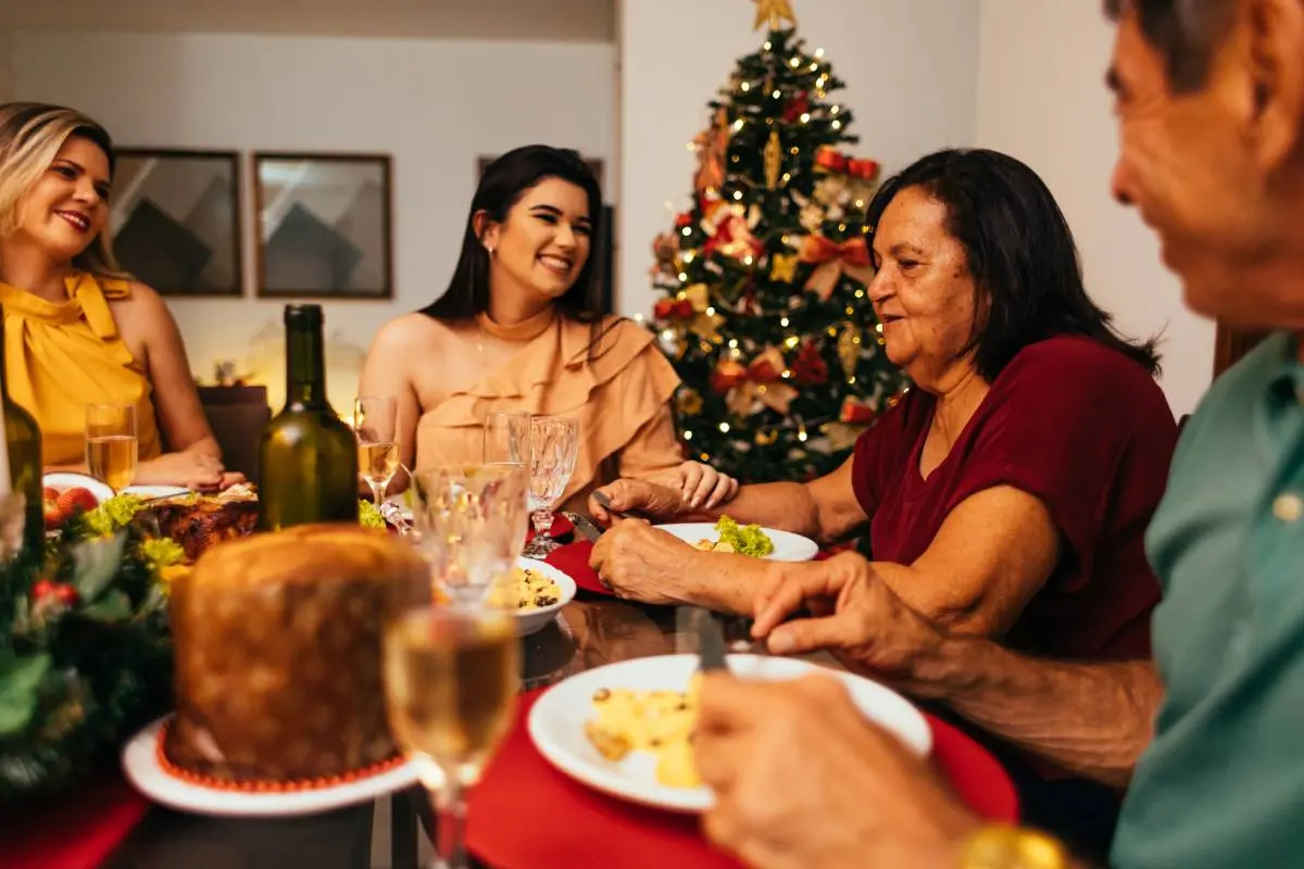 Família celebrando o Natal
