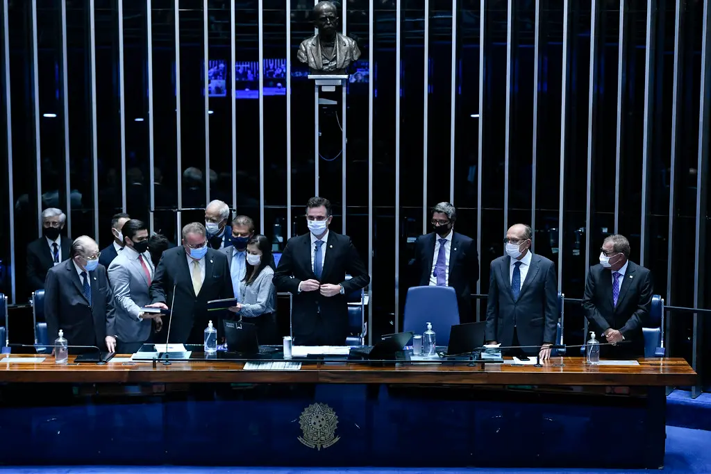Imagem da notícia: Posse concorrida e influência política fazem de Chiquinho Feitosa personagem da sucessão estadual