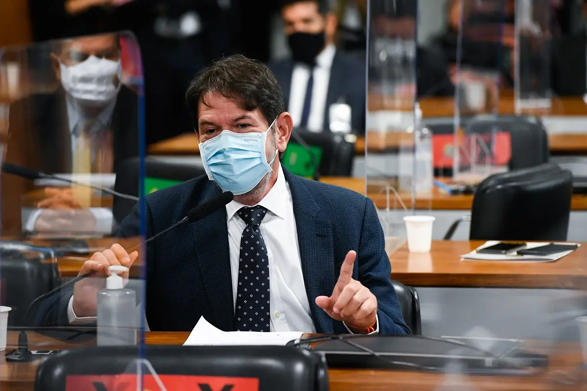 Imagem da notícia: Para Cid, apoio à PEC dos Precatórios foi 