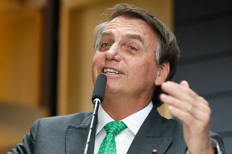 Imagem da notícia: Bolsonaro liberou R$ 1,2 bilhão do ‘orçamento secreto’ a deputados para aprovar PEC dos Precatórios