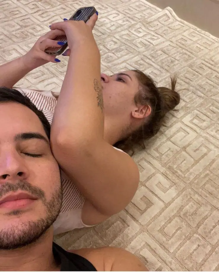 Imagem da notícia: Apontado como affair de Marília Mendonça, cantor relembra encontro horas antes do acidente