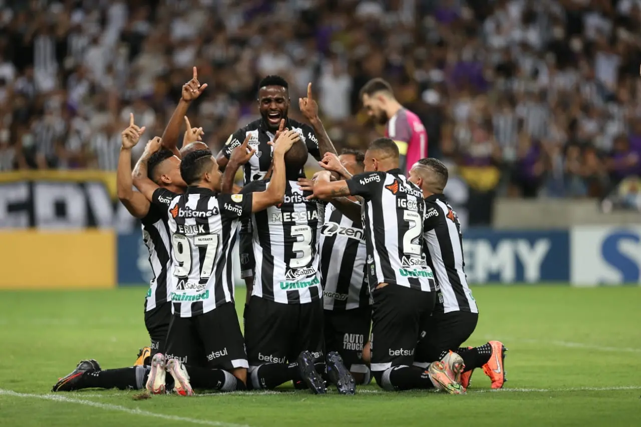 Imagem da notícia Com chance de G-9, Ceará entra na briga pela Libertadores; veja cenário e próximos adversários
