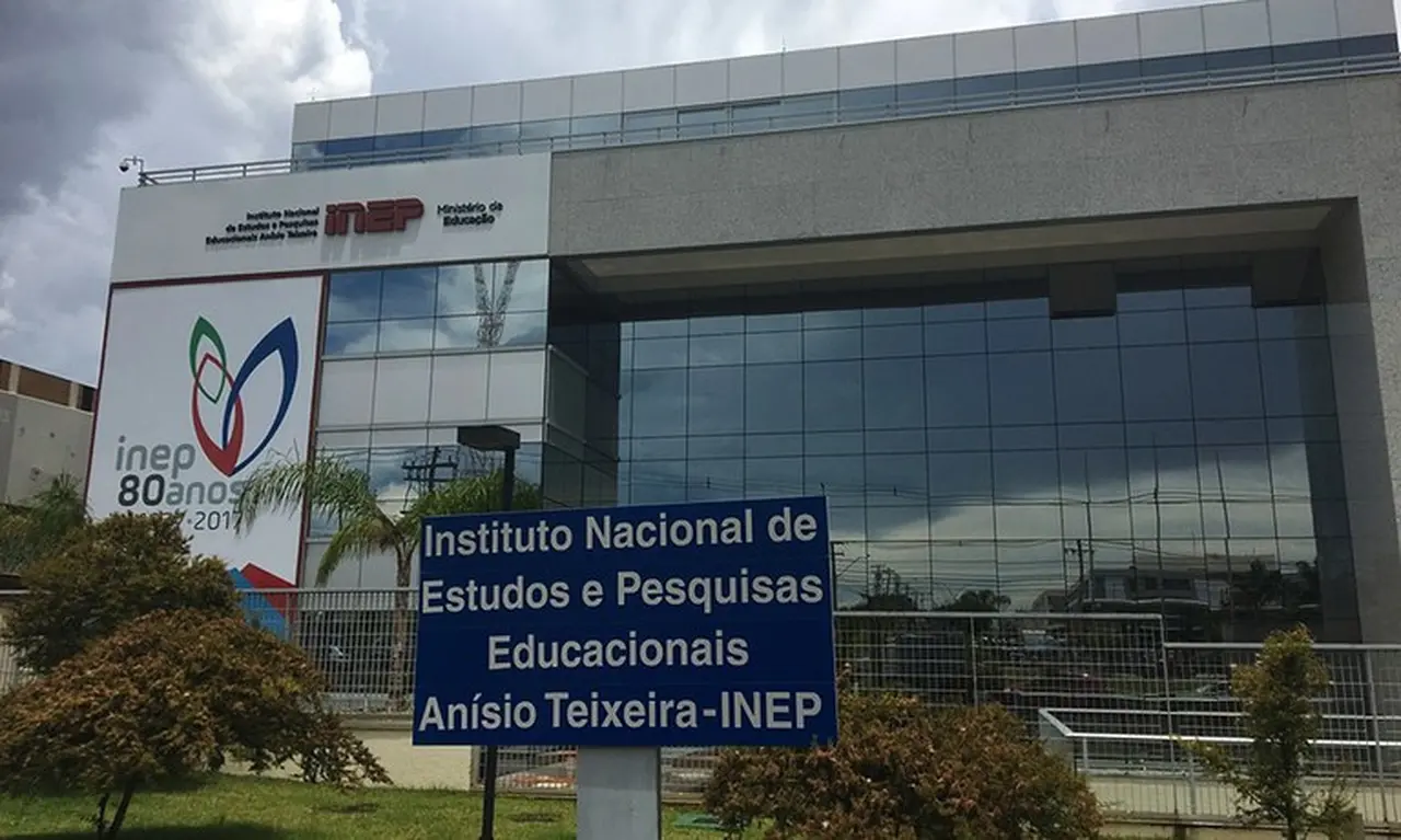 Imagem da notícia: Funcionários do Inep pedem demissão a poucas semanas da prova do Enem
