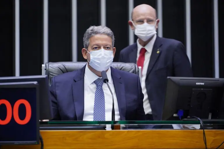 Imagem da notícia: Presidente da Câmara mantém votação da PEC dos Precatórios nesta terça e prevê maior apoio