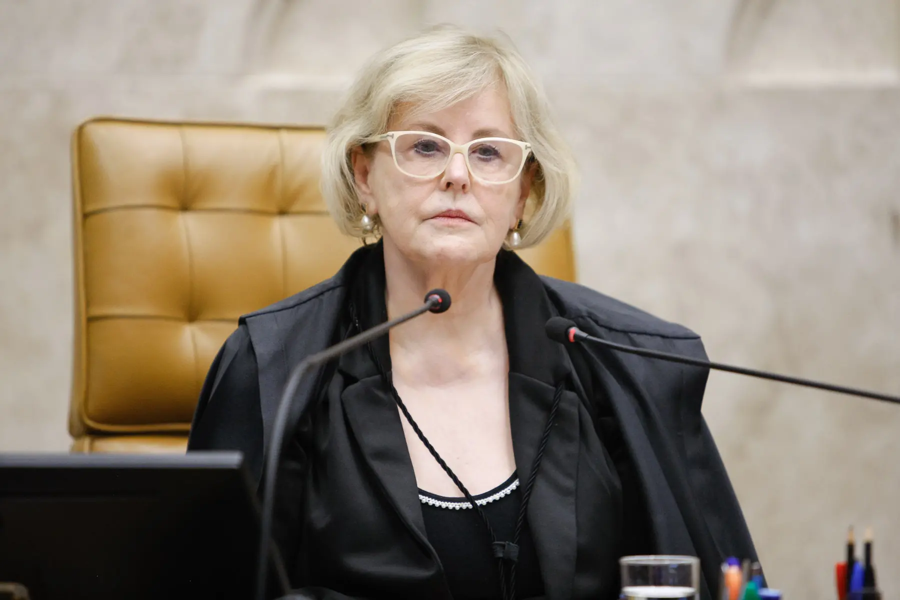 Imagem da notícia: Por 6 a 0, STF mantém decisão de Rosa Weber de suspender repasses do orçamento secreto