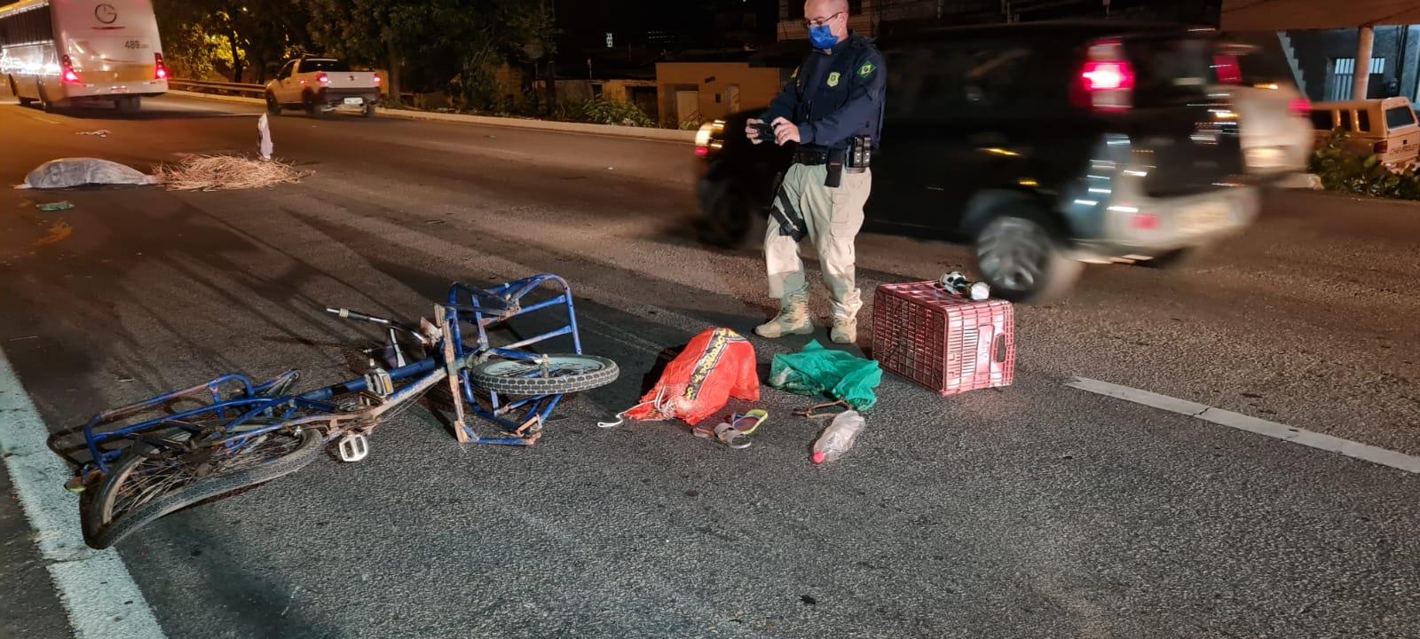 Imagem da notícia: Ciclista morre ao ser atropelado duas vezes na presença da filha, em Fortaleza; motoristas fogem
