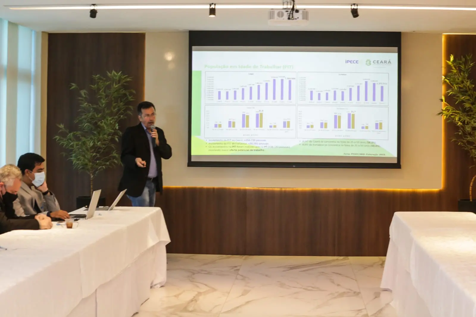 Imagem da notícia: Mercado de trabalho cearense deve retomar patamar pré-pandemia ainda em 2022
