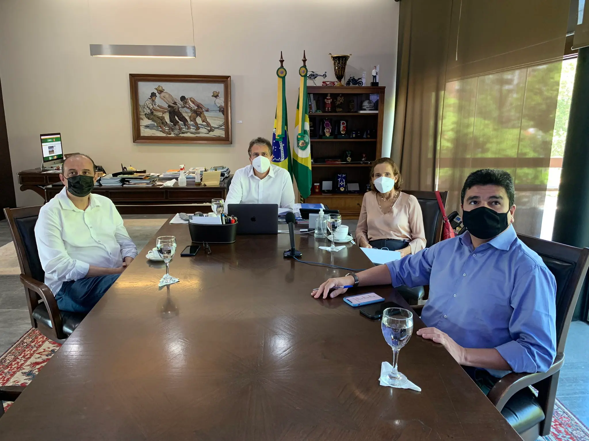 Imagem da notícia: Governo do Ceará retira restrições para bares e restaurantes, e passaporte vacinal será obrigatório