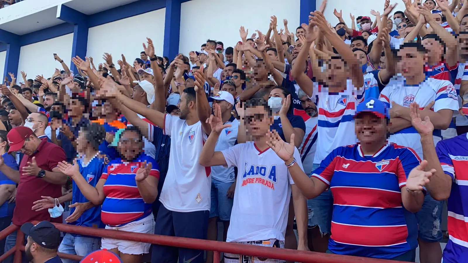 Imagem da notícia: Sesa vai apurar possíveis descumprimentos ao decreto contra Covid-19 em treino aberto do Fortaleza