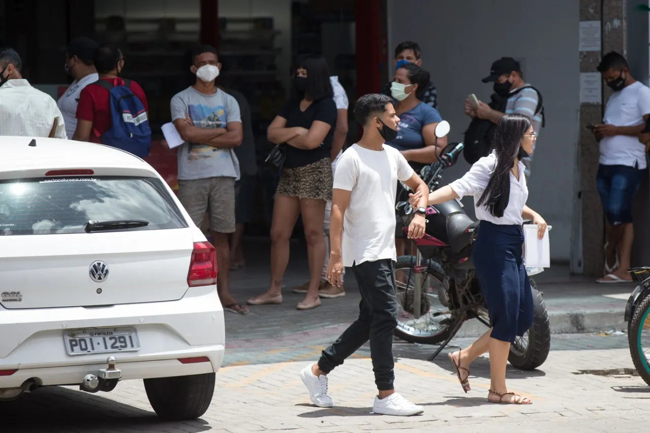 Medidas como uso de máscaras são eficazes para evitar aumento na transmissão