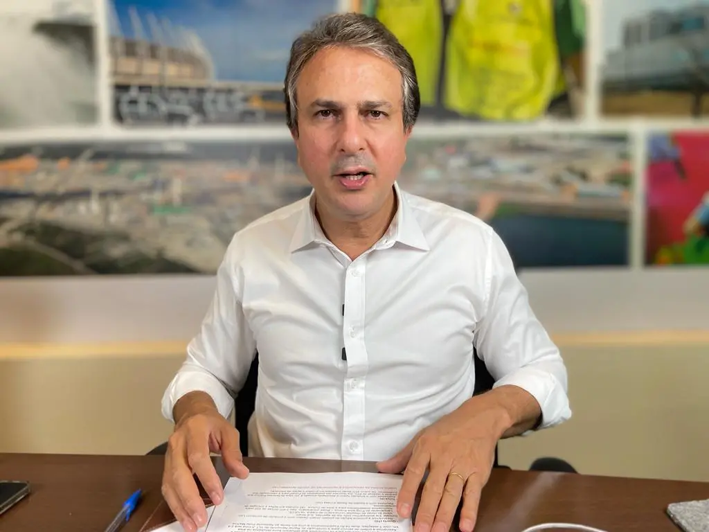 Imagem da notícia: Governador Camilo Santana prevê lançar pelo menos sete concursos públicos em 2022
