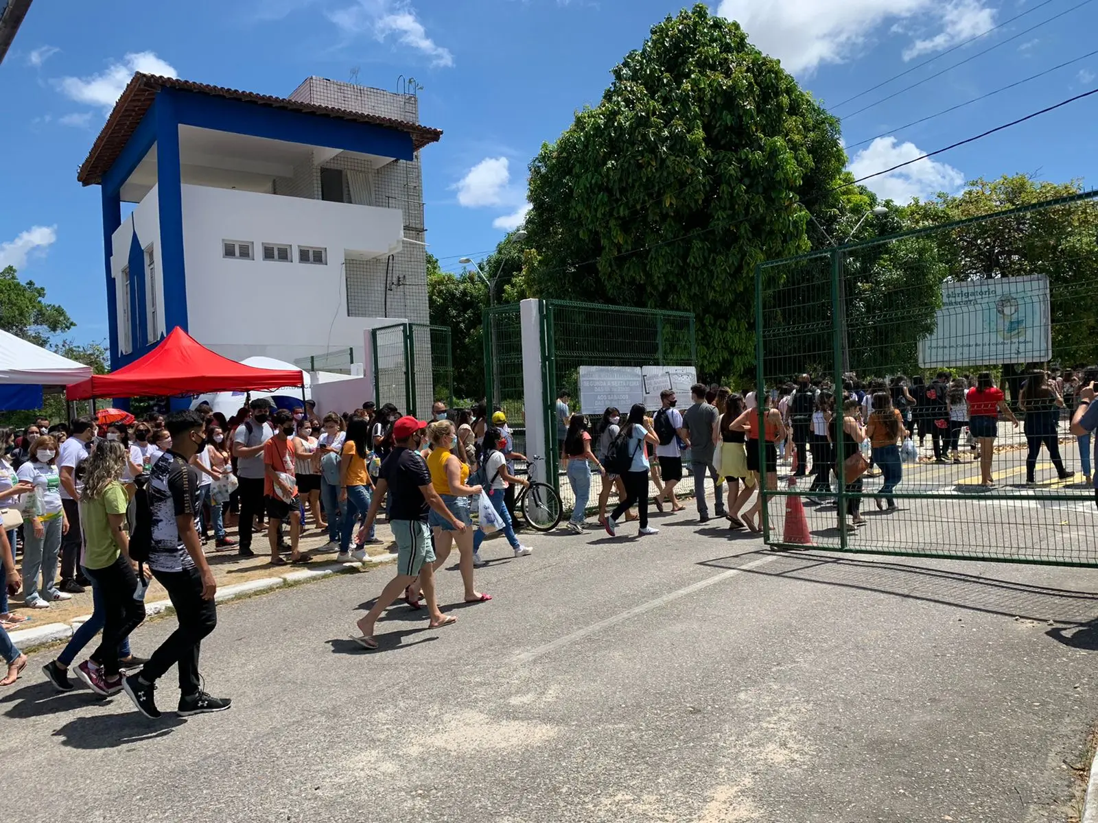 Imagem da notícia: Redação do Enem 2021: professores citam surpresa, mas dizem que repertório do assunto é vasto