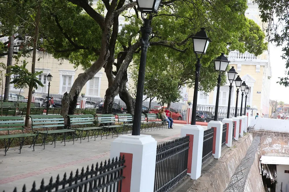 Centenário, belo e aconchegante, o Passeio Público reserva aos pequenos uma das vistas mais bonitas de Fortaleza
