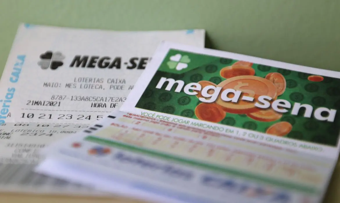Imagem da notícia: Ganhador da Mega-Sena tem prisão decretada em Santa Catarina por não pagar pensão alimentícia