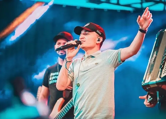 Imagem da notícia: Festa com João Gomes e Tarcísio do Acordeon em Mossoró tem cenas inusitadas e repercute; entenda 