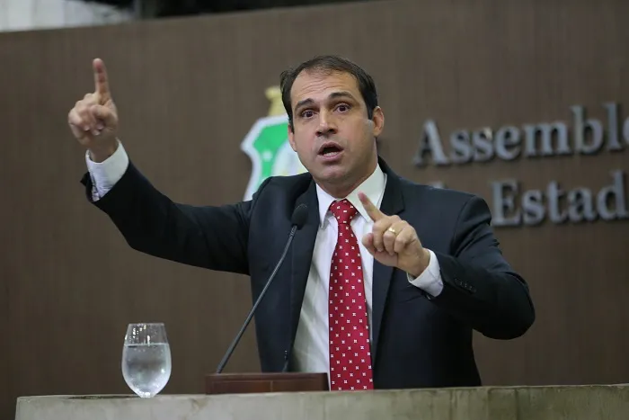 Presidente da Comissão, Salmito Filho assegura que colegiado está tendo o máximo cuidado para apontar responsabilidades
