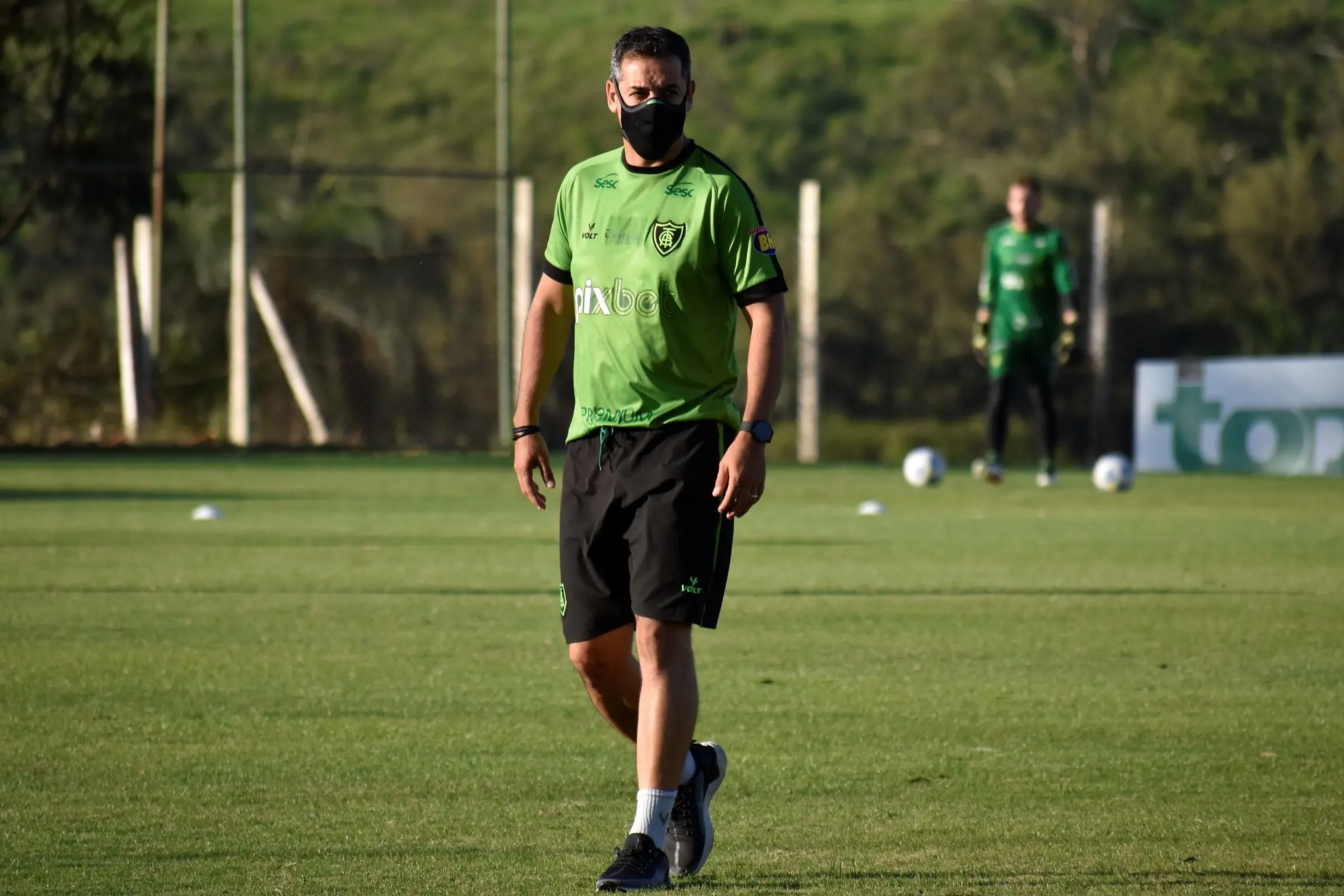 Imagem da notícia: Marquinhos Santos comandará primeiro treino no Ceará nesta terça-feira e deve estrear contra o Galo
