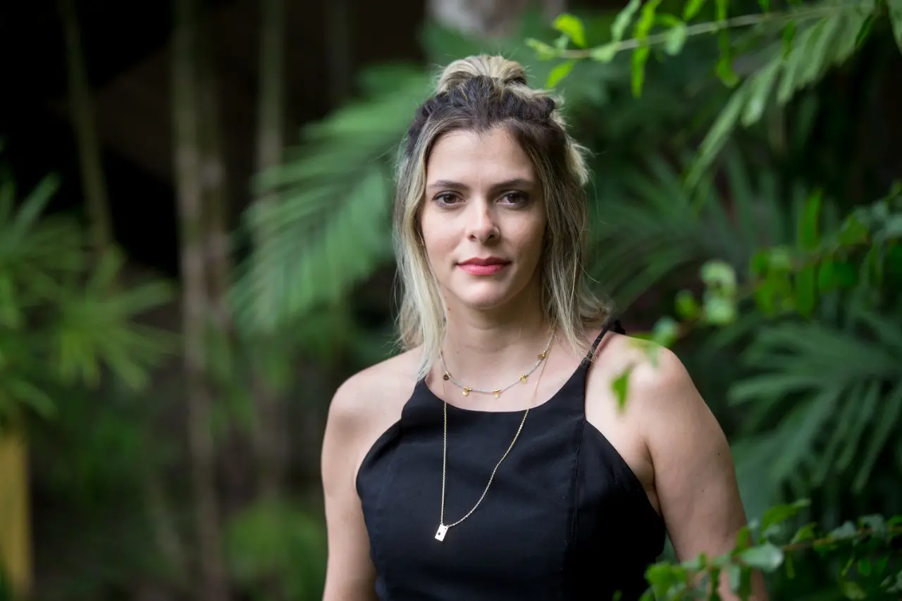 Imagem da notícia: Mila Costa e a arte de sorrir das pequenas coisas da vida: 'Meu humor não é esse da piada pronta'