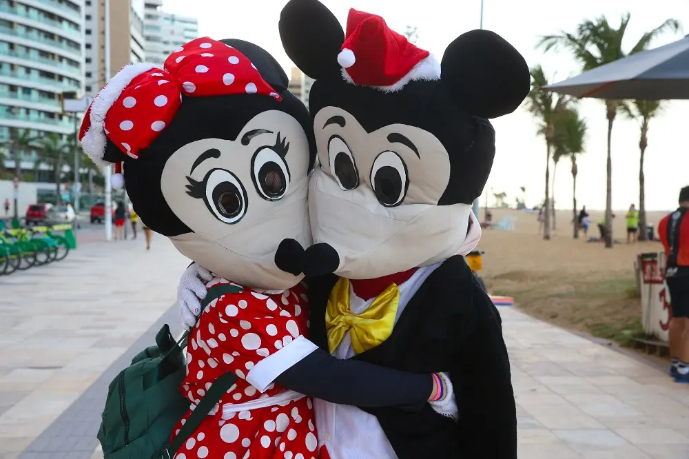 Imagem da notícia: Como vivem a ‘Disney’ e a ‘Marvel’ cearenses? Histórias de quem se fantasia para enfrentar a crise
