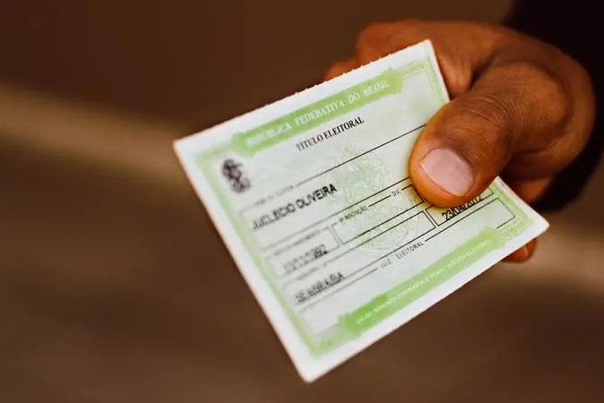 Imagem da notícia: Justiça Eleitoral inicia oferta de serviços ao eleitor fora do domicílio eleitoral no Ceará
