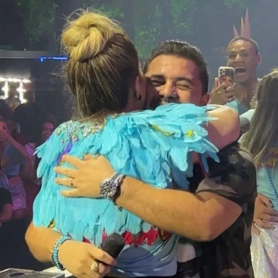 Imagem da notícia: Solange fala sobre reencontro com Xand e garante conversa entre os dois: 'marcamos um café'