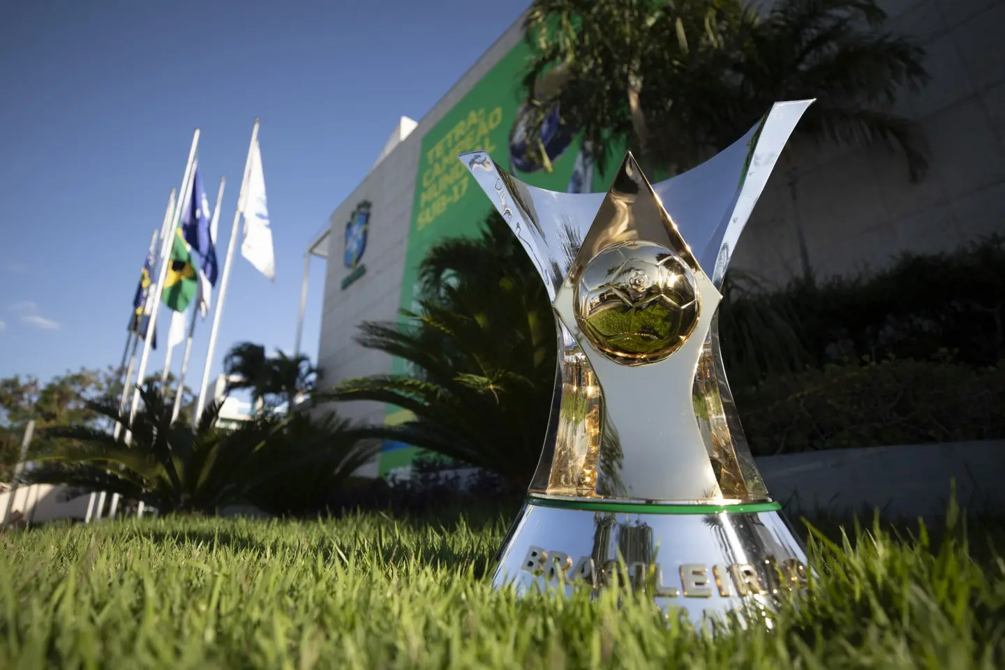 Imagem da notícia Veja quanto cada clube pode ganhar pela posição final na Série A de 2021