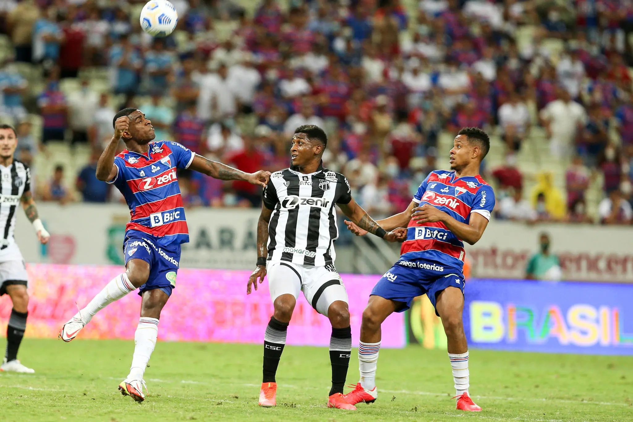 Imagem da notícia: Com Bahia rebaixado, Fortaleza e Ceará serão os únicos times do Nordeste na Série A 2022