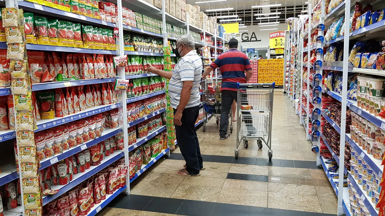 Imagem da notícia: Inflação em Fortaleza sobe 1,06% em novembro; veja resultado por setor