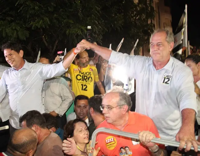 Imagem da notícia: Operação contra Cid e Ciro Gomes agita o cenário eleitoral e dá amostra de como será 2022