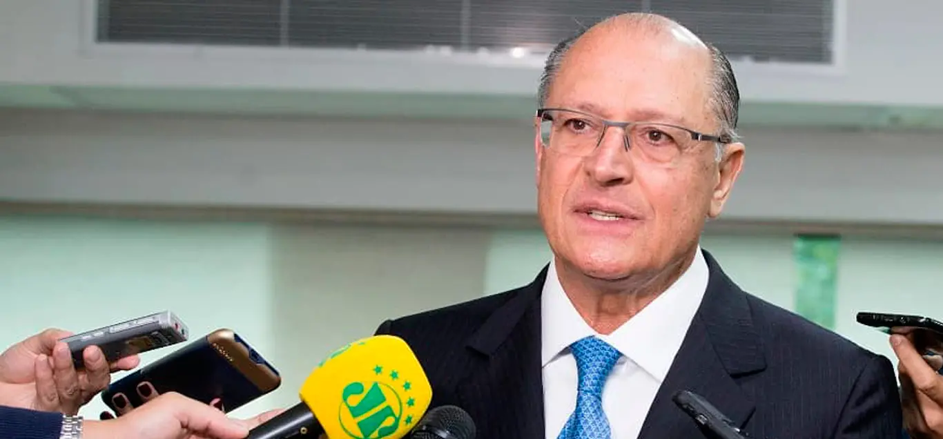 Imagem da notícia: Geraldo Alckmin se desfilia do PSDB após mais de 33 anos no partido