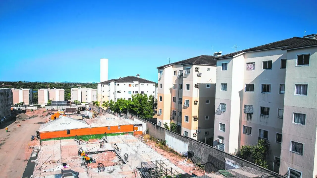 Imagem da notícia: Projeto prevê oferta de moradia e ajuda de custo para construção e reforma de casas no Ceará