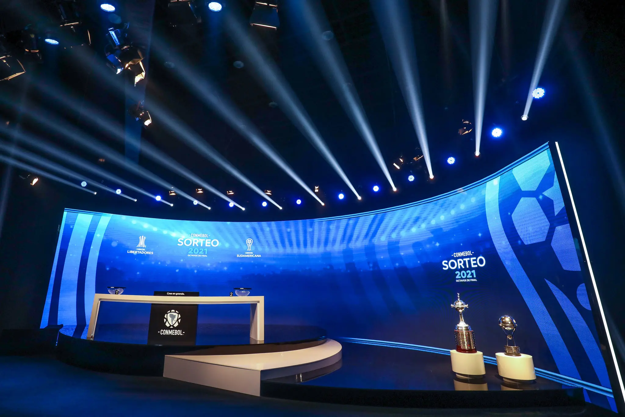 Imagem da notícia: Libertadores 2022 tem potes definidos para sorteio; veja quem Fortaleza pode enfrentar