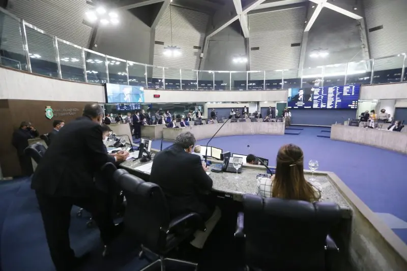 Imagem da notícia: Com orçamento impositivo, Camilo dá 'presente de Natal' a deputados às vésperas de ano eleitoral