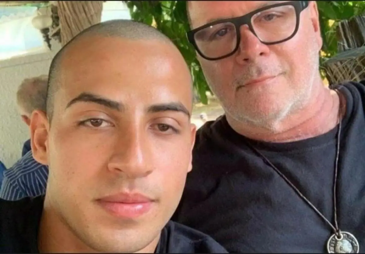 Imagem da notícia: Arquiteto que trocou de noivo 24h antes do casamento reata com ex: 'Medimos os prós e os contras'