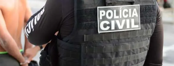 Imagem da notícia: Golpe do consórcio premiado: gerente e oito funcionários de empresa são presos em Fortaleza