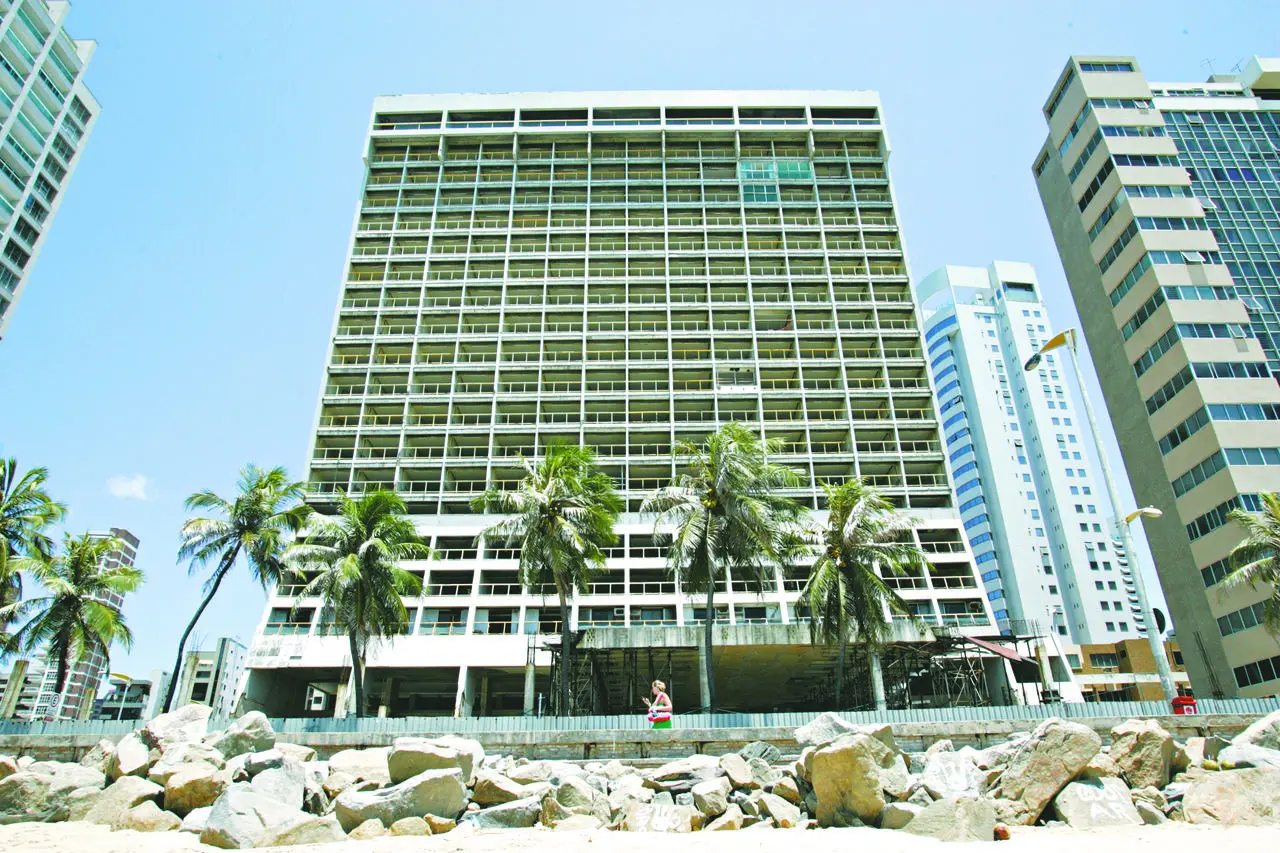 Imagem da notícia: Prédio de luxo será erguido na Beira-Mar em terreno do antigo Hotel Esplanada