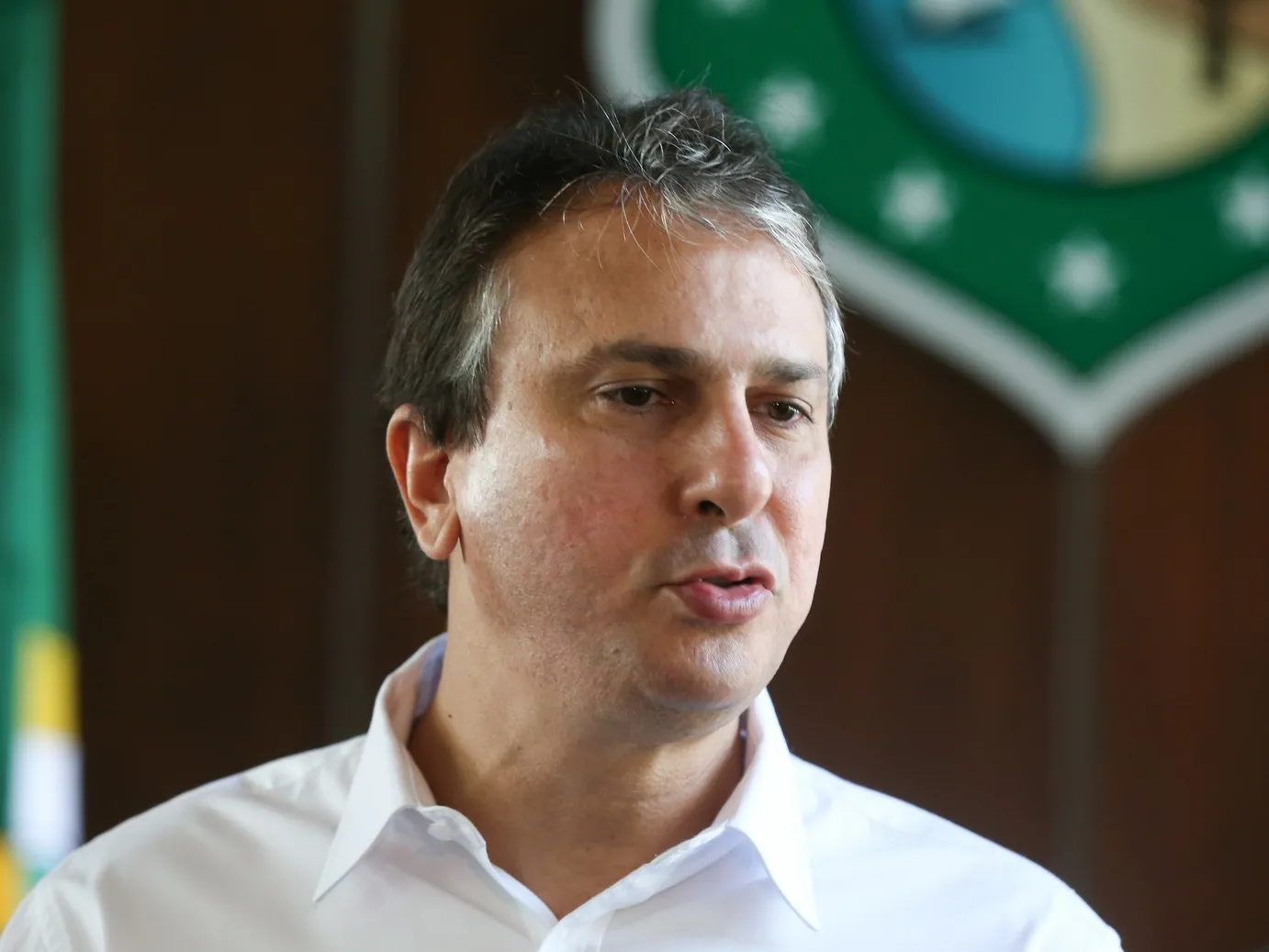 Camilo Santana é engenheiro agrônomo e mestre em Desenvolvimento e Meio Ambiente pela Universidade Federal do Ceará (UFC).