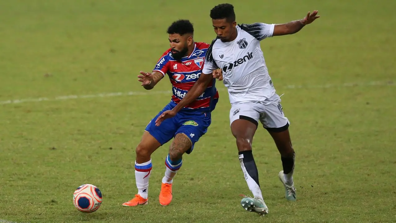 Imagem da notícia: Bilheteria, venda de jogadores e sócio: veja estimativas de receita de Ceará e Fortaleza para 2022