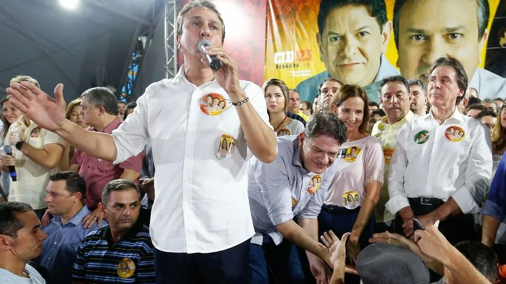 Camilo Santana tem sido o principal nome cotado para o Senado