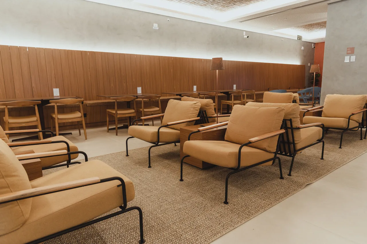 O equipamento foi construído na sala de embarque doméstico.