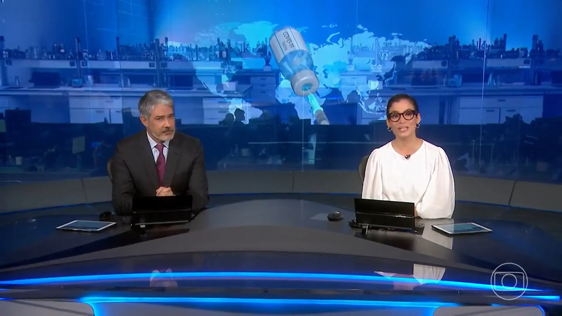Imagem da notícia: Renata Vasconcellos é diagnosticada com Covid-19; William Bonner aguarda exame