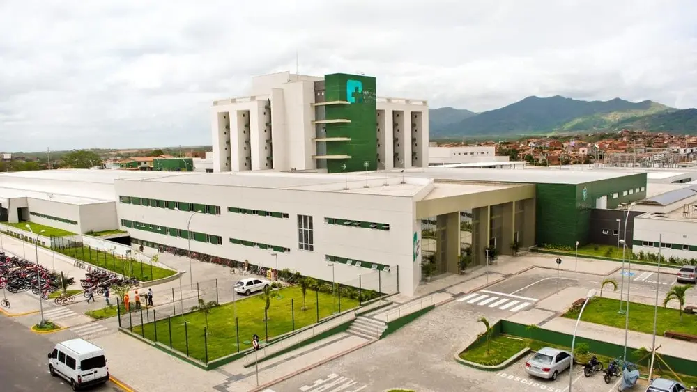 Imagem da notícia: ISGH abre 131 vagas temporárias para hospitais de Sobral e Quixeramobim; veja oportunidades