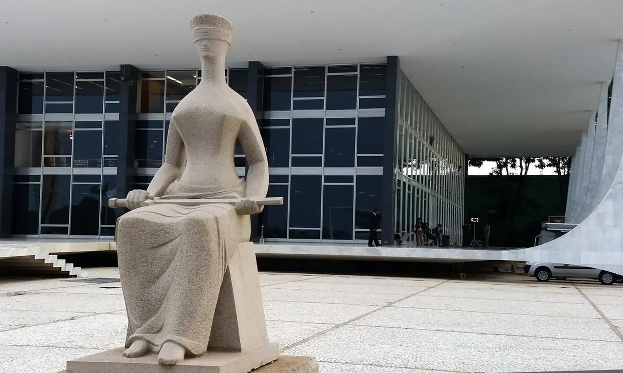 Imagem da notícia STF reafirma inconstitucionalidade da aplicação da TR para correção de débitos trabalhistas